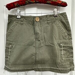 Army Green Mini Skirt Distressed Grunge 80’s 90’s Y2K Eclectic Old Navy Size 4